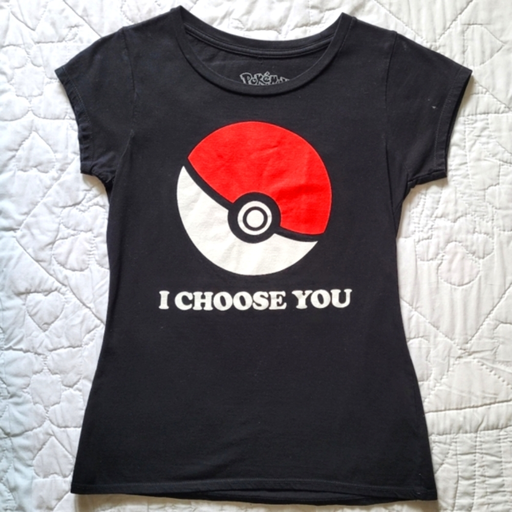 2/$15 🌼 Pokemon Pokeball I Choose You Tee